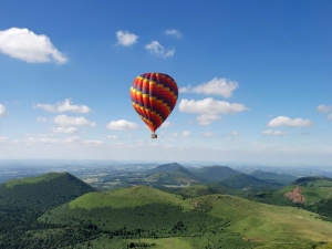 L'Auvergne en mongolfière ! auvergne mongolfiere